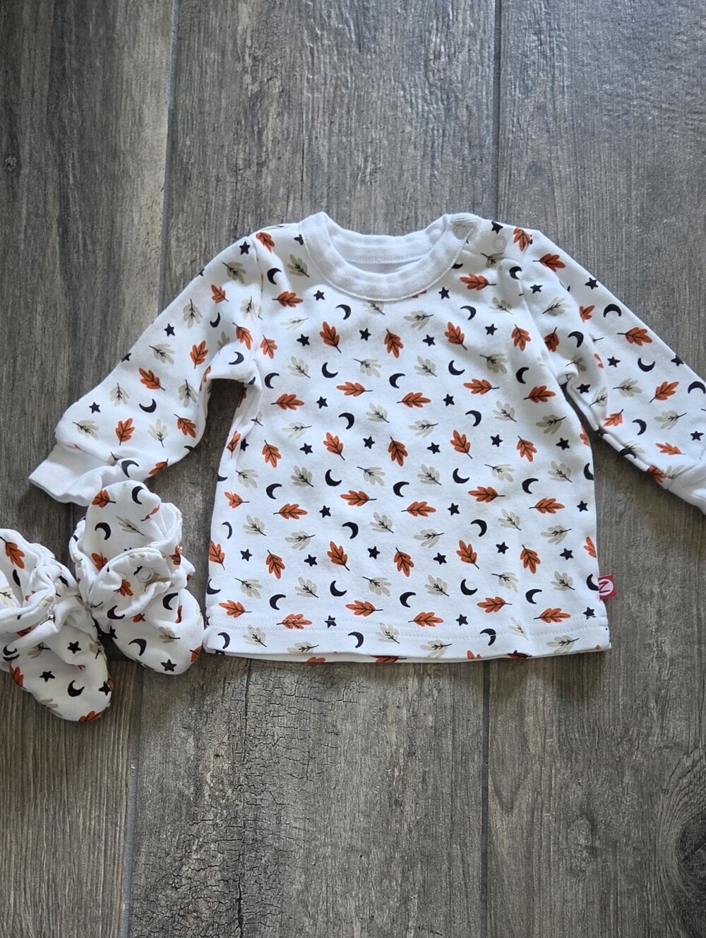 Zutano EUC 6 Months White/Black Leaf Print Shirt and Booties